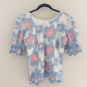 Floral embroidered puff short sleeves blouse S